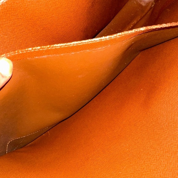 Louis Vuitton Porte Computer Bat - Picture 9 of 12